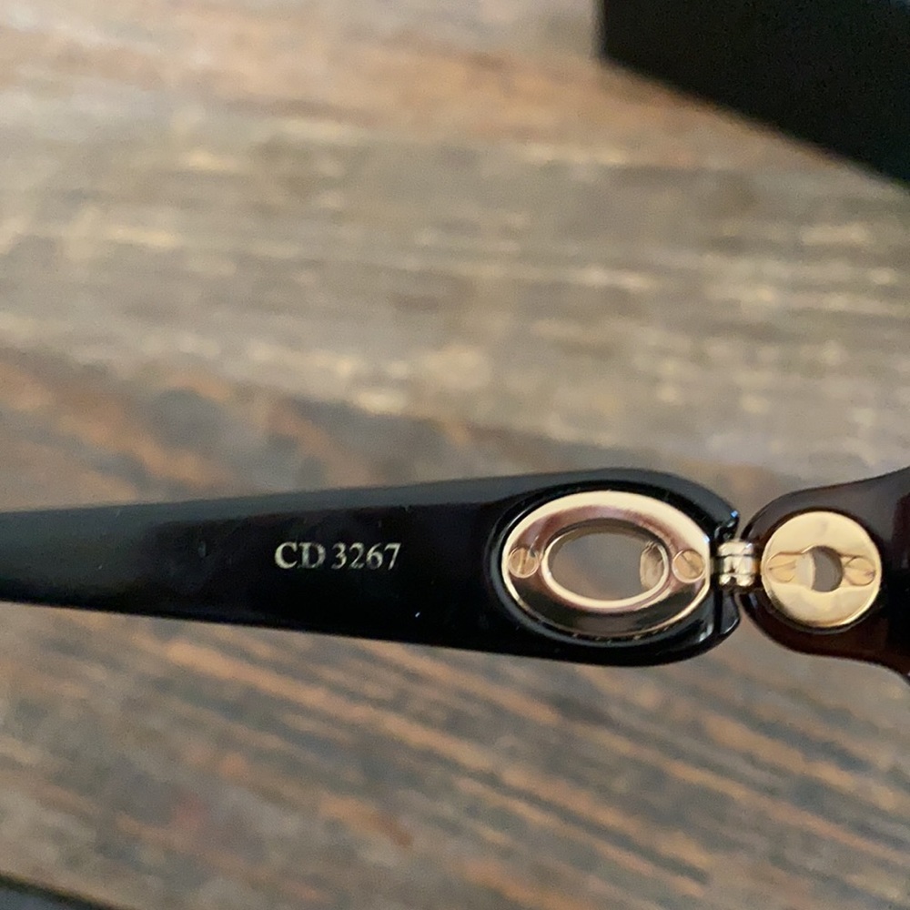 Christian Dior Tortoise Gold Tone FRAMES w/Case - Picture 6 of 7